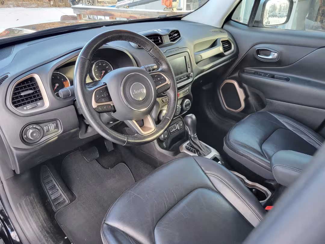 2015 Jeep Renegade - ZACCJBDT7FPB43315 - Image #19