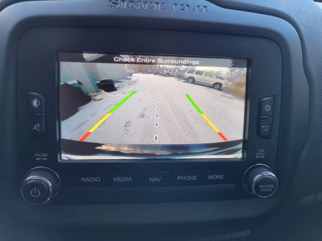 2015 Jeep Renegade - ZACCJBDT7FPB43315 - Image #8